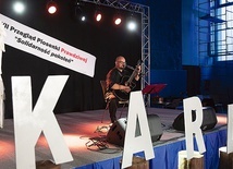 ▲	Dziesięciu wykonawców przypomniało utwory, które w sierpniu 1981 r. wybrzmiały w Gdańsku.