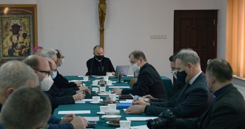 Rada reprezentuje prezbiterium diecezji i wspiera ordynariusza w kierowaniu diecezją.