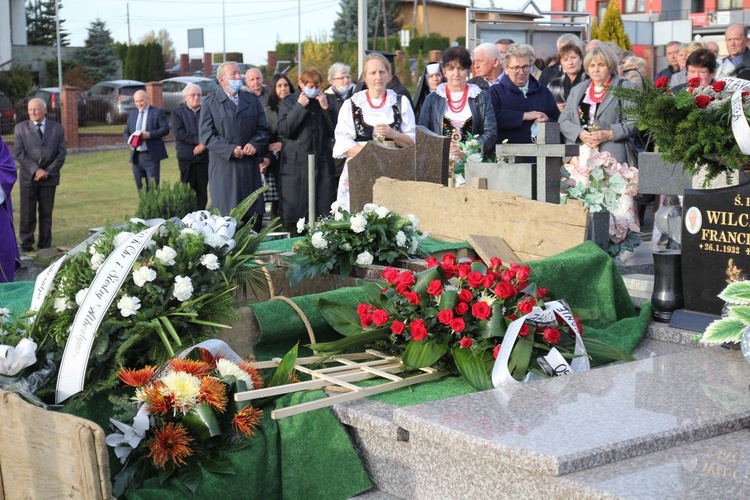 Pogrzeb śp. ks. prałata Eugeniusza Góry w Janowicach