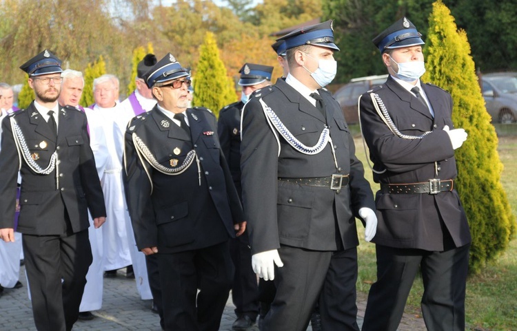 Pogrzeb śp. ks. prałata Eugeniusza Góry w Janowicach