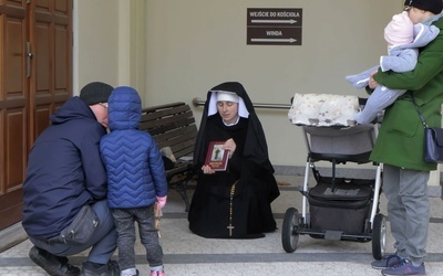 W parafii Matki Bożej Wspomożycielki Wiernych na Bielanach zorganizowano grę terenową, w której przewodnikami byli mieszkańcy Nieba