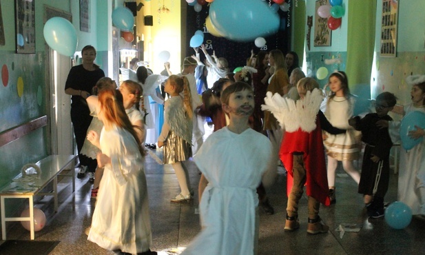 Legnica. Bal Wszystkich Świętych