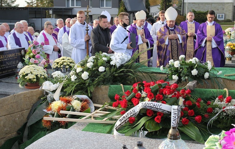 Uroczystościom pogrzebowym śp. ks. prałata Eugeniusza Góry przewodniczył kard. Stanisław Dziwisz.