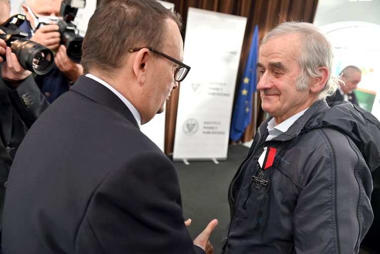 Wałbrzych. Dwóch księży z odznaczeniami