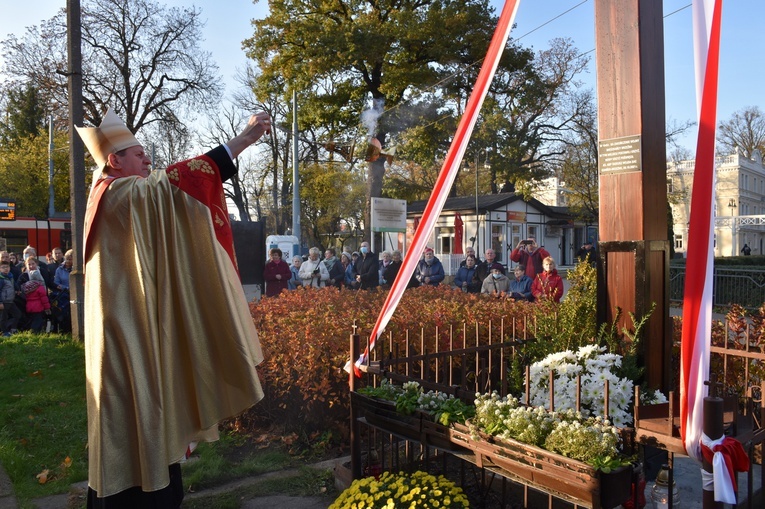 Krzyż w Gdańsku Brzeźnie poświęcony