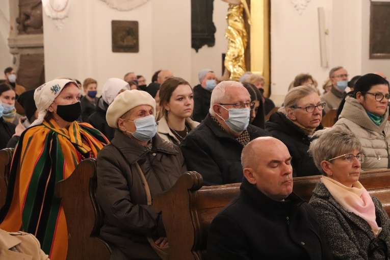 Msza św. w 1. rocznicę śmierci bp. Józefa Zawitkowskiego