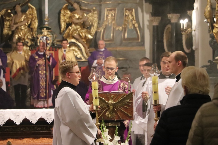 Msza św. w 1. rocznicę śmierci bp. Józefa Zawitkowskiego