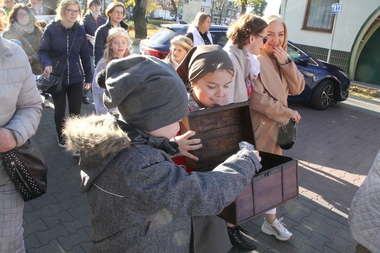 Dębica. Pochód Świętych Rodzin