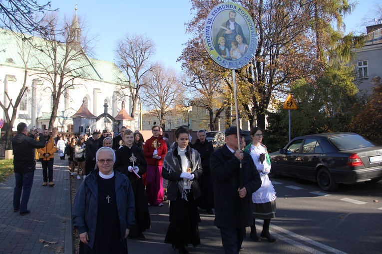 Dębica. Pochód Świętych Rodzin