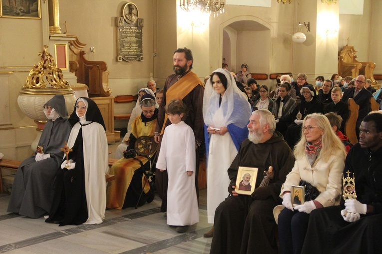 Dębica. Pochód Świętych Rodzin