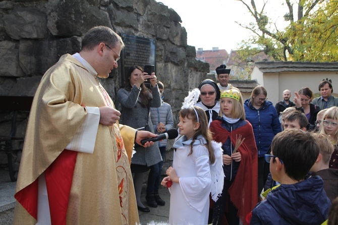 Wszyscy Święci w parafii pw. św. Jadwigi we Wrocławiu-Leśnicy