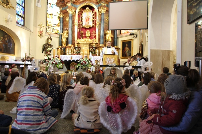 Wszyscy Święci w parafii pw. św. Jadwigi we Wrocławiu-Leśnicy