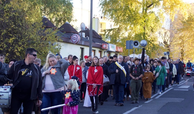 Wodzisław Śląski. Pochód świętych przeszedł przez miasto