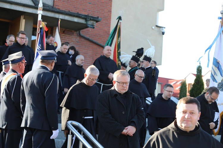 Ostatnie pożegnanie o. Krzysztofa Janasa OFMConv w Harmężach