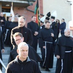 Ostatnie pożegnanie o. Krzysztofa Janasa OFMConv w Harmężach