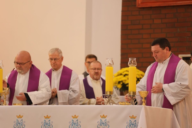 Ostatnie pożegnanie o. Krzysztofa Janasa OFMConv w Harmężach