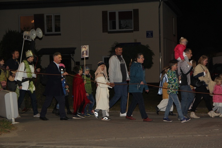 Wrocław-Strachocin. Parada Świętych i bal