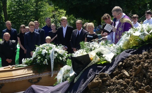 Pożegnanie śp. Pawła Mendrocha - 22-latka ze Skoczowa