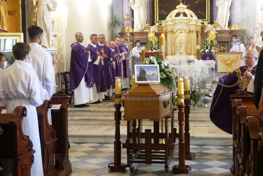 Pożegnanie śp. Pawła Mendrocha - 22-latka ze Skoczowa