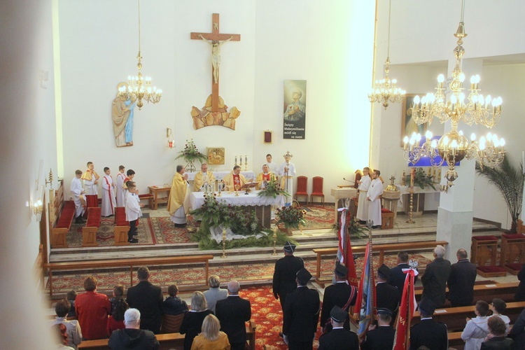 Zabrnie. 40 lat parafii