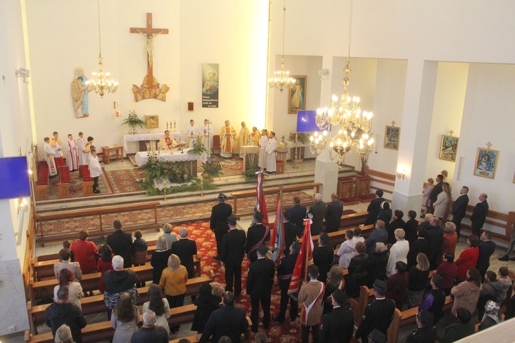 Zabrnie. 40 lat parafii