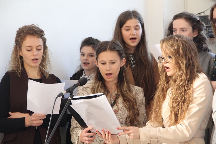 Zabrnie. 40 lat parafii