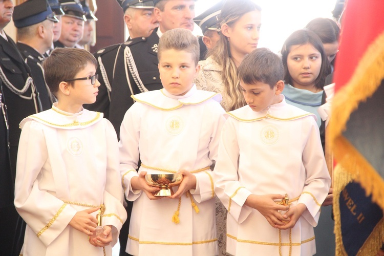 Zabrnie. 40 lat parafii