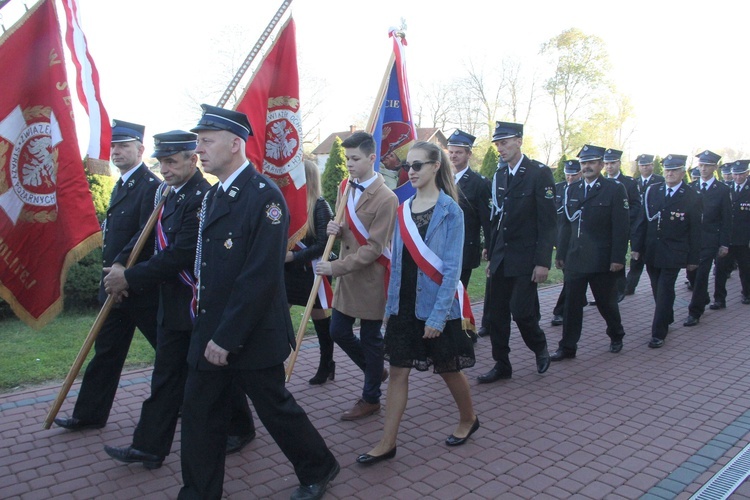 Zabrnie. 40 lat parafii