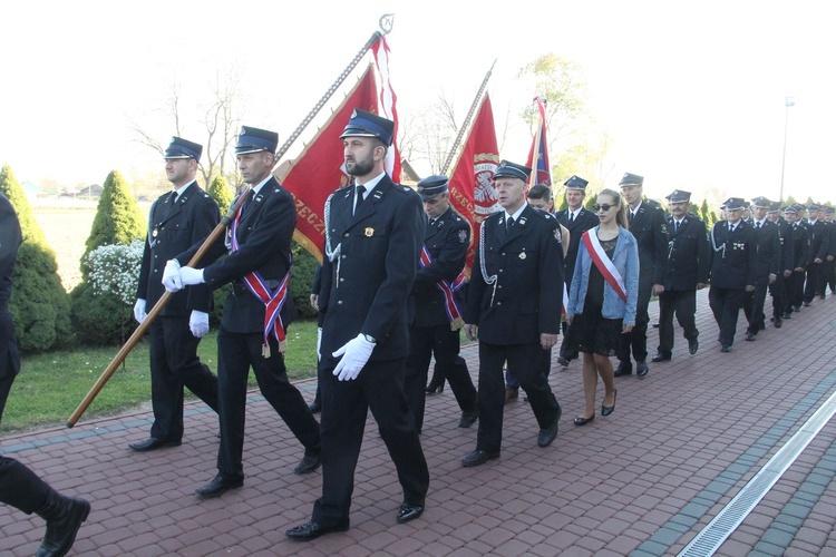 Zabrnie. 40 lat parafii