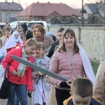 Borzęcin. Bal wszystkich świętych