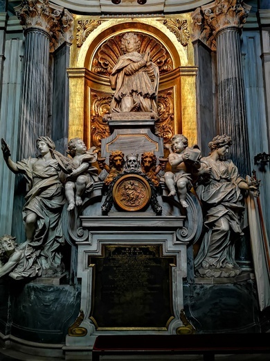 Katedralne krypty i epitafia