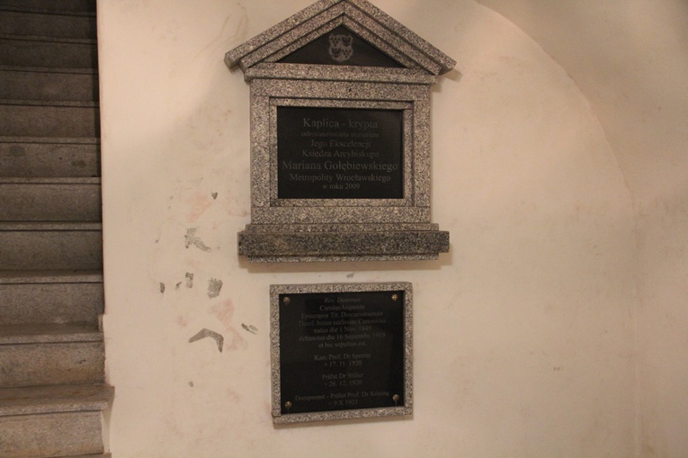 Katedralne krypty i epitafia