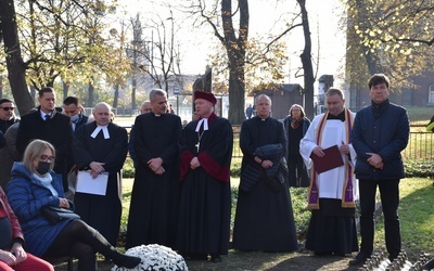 Modlitwa na Cmentarzu Nieistniejących Cmentarzy