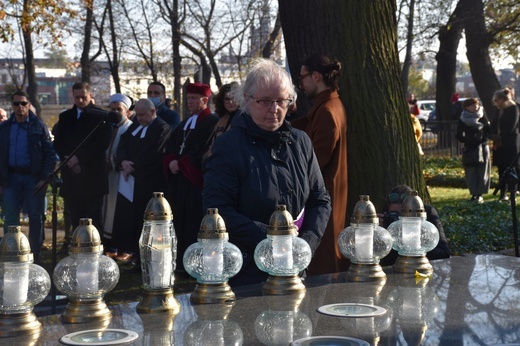 Modlitwa na Cmentarzu Nieistniejących Cmentarzy