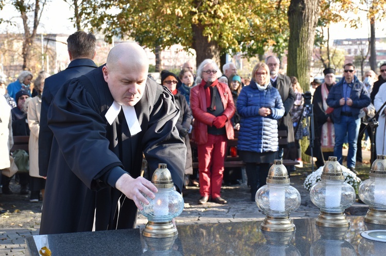 Modlitwa na Cmentarzu Nieistniejących Cmentarzy