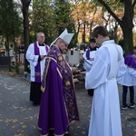 Świdnica. Msza św. i procesja różańcowa z bp. Markiem Mendykiem