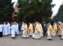 Uroczystość Wszystkich Świętych na koszalińskim cmentarzu