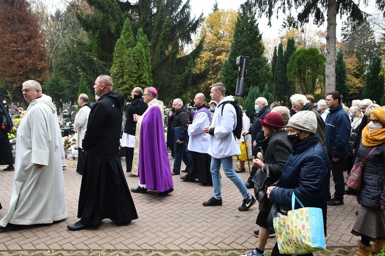 Wszystkich Świętych na koszalińskim cmentarzu