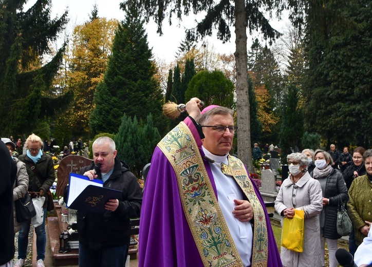 Wszystkich Świętych na koszalińskim cmentarzu