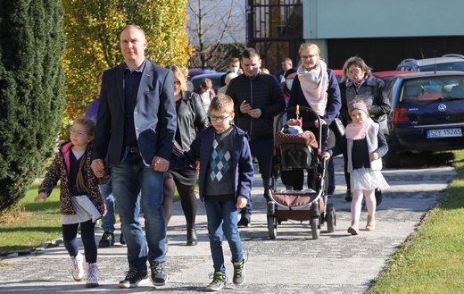 "Holy Wins" - święci odwiedzili parafię w Wieprzu koło Żywca