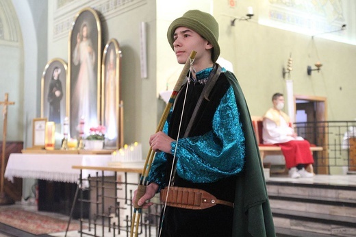 "Holy Wins" - święci odwiedzili parafię w Wieprzu koło Żywca