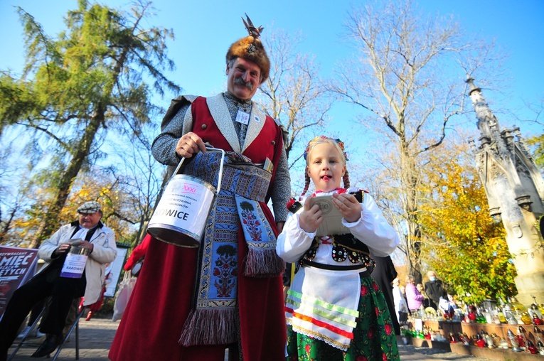 Uroczystość Wszystkicych Świętych na cmentarzu Rakowickim 2021