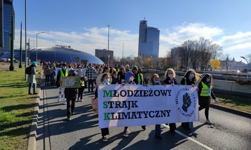 Katowice. Młodzieżowy Strajk Klimatyczny przeszedł ulicami miasta