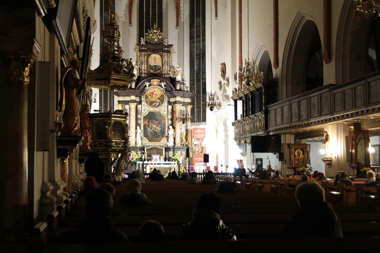 Ogień dwóch Serc w Oleśnicy