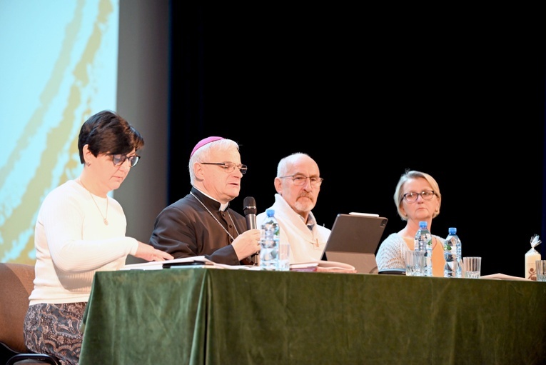 Synod zaczęli od parafialnych koordynatorów