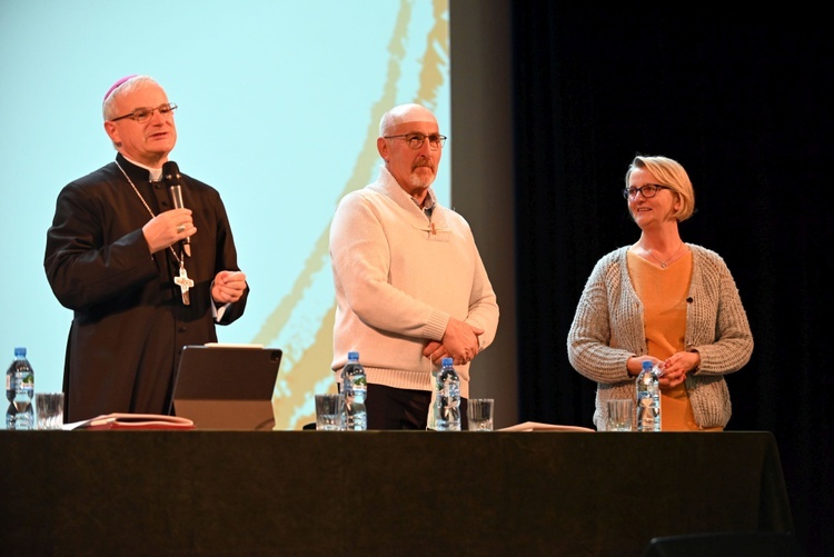 Synod zaczęli od parafialnych koordynatorów