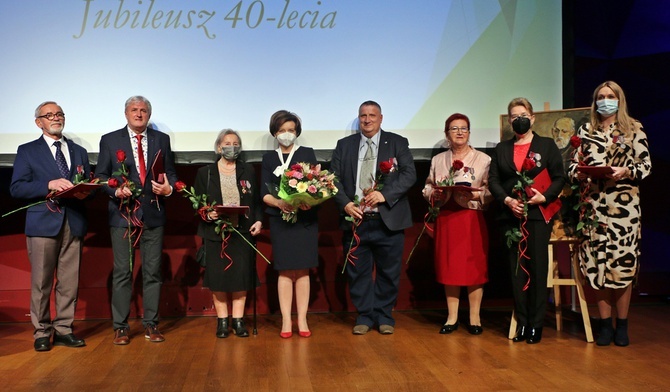 To pierwsza organizacja pozarządowa, która zajęła się osobami bezdomnymi