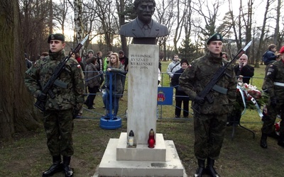 40 lat temu Amerykanie ewakuowali z Polski płk. Ryszarda Kuklińskiego