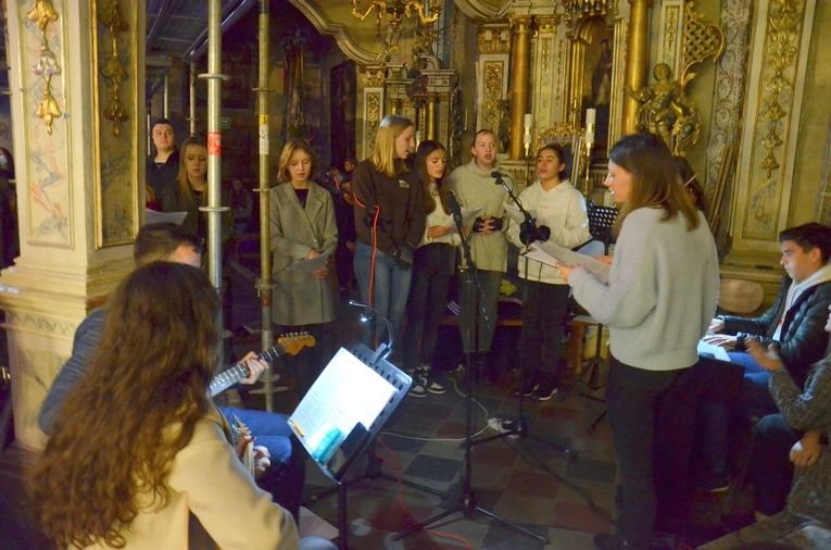 Szalowa. IV Noc Świętych