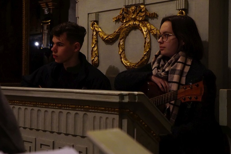 Warsztaty muzyczne zespołu Via Lucis i scholi jędrzychowskiej